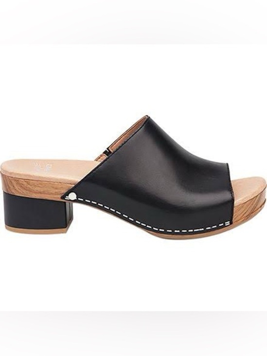 Dansko Shoes - Dansko Maci Full-grain Leather Slides in Black ☀️
